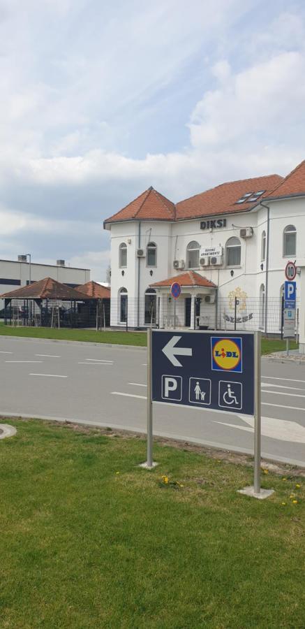 Apartmani Diksi Zrenjanin Zewnętrze zdjęcie