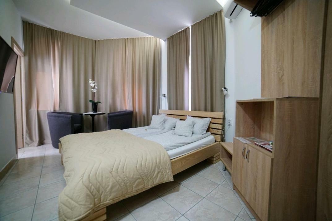 Apartmani Diksi Zrenjanin Zewnętrze zdjęcie