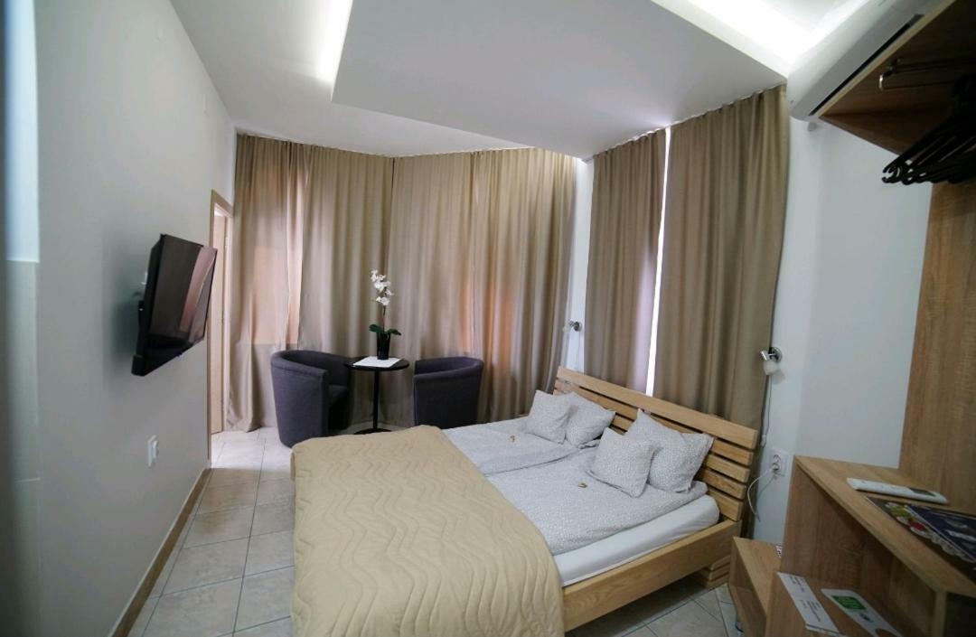 Apartmani Diksi Zrenjanin Zewnętrze zdjęcie